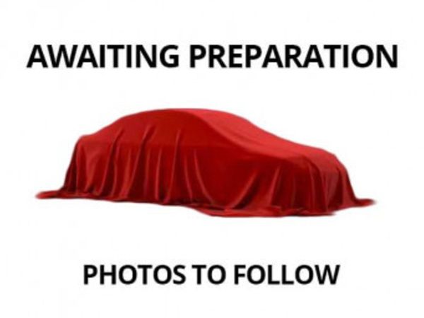 Volkswagen Golf Hatchback, Petrol, 2017, White