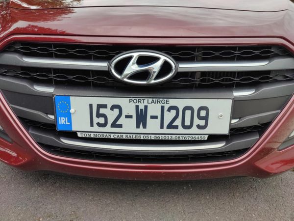 Hyundai i30 Hatchback, Diesel, 2015, Red