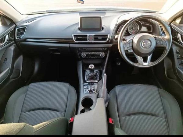 Mazda Mazda3 Saloon, Diesel, 2015, Grey