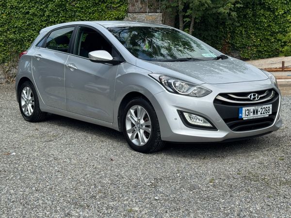 Hyundai i30 Hatchback, Petrol, 2013, Silver