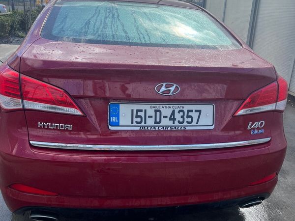 Hyundai i40 Saloon, Diesel, 2015, Red