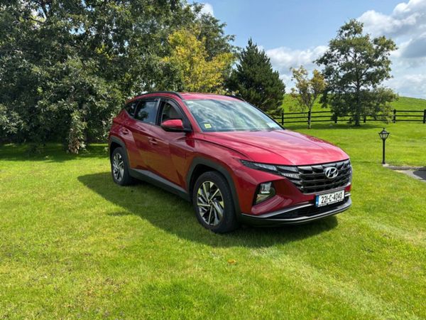 Hyundai Tucson MPV, Diesel, 2022, Red