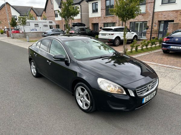 Volvo S60 Saloon, Diesel, 2012, Black