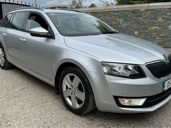 Skoda Octavia Estate, Diesel, 2017, Grey