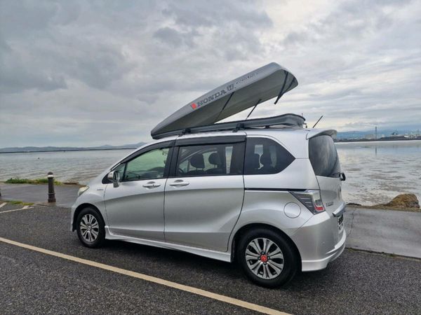 Honda Freed MPV, Petrol Hybrid, 2012, Silver