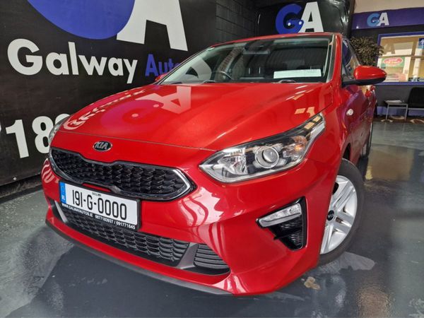 Kia Ceed Hatchback, Diesel, 2019, Red