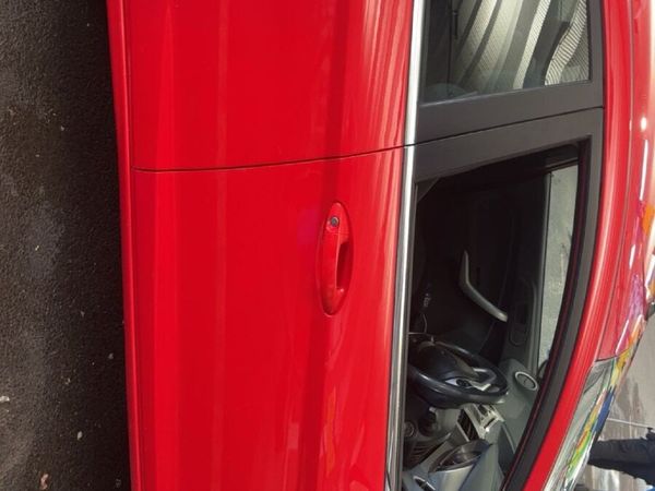 Ford Fiesta Hatchback, Petrol, 2010, Red