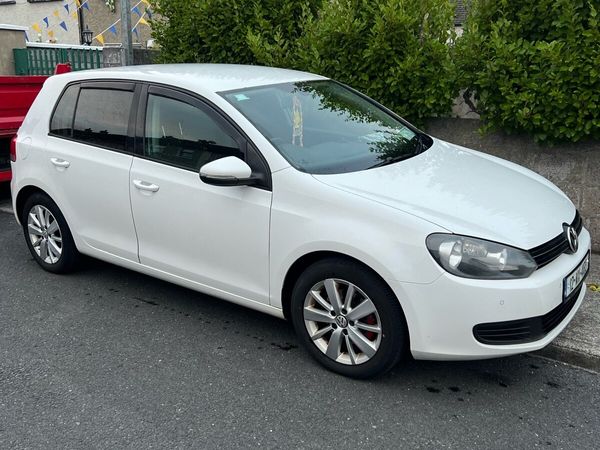 Volkswagen Golf Hatchback, Petrol, 2012, White