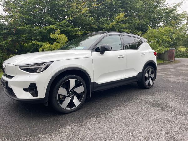 Volvo XC40 Estate/Jeep, Electric, 2023, White