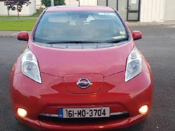 Nissan Leaf Hatchback, Electric, 2016, Red