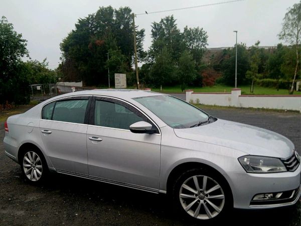 Volkswagen Passat Saloon, Diesel, 2013, Silver