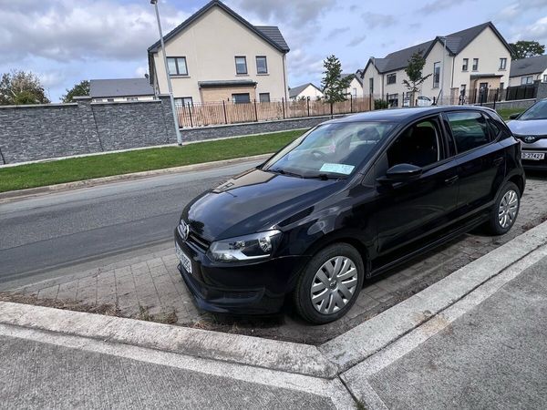 Volkswagen Polo Hatchback, Petrol, 2013, Black