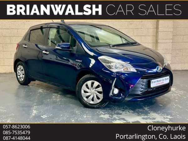 Toyota Yaris MPV, Hybrid, 2018, Blue