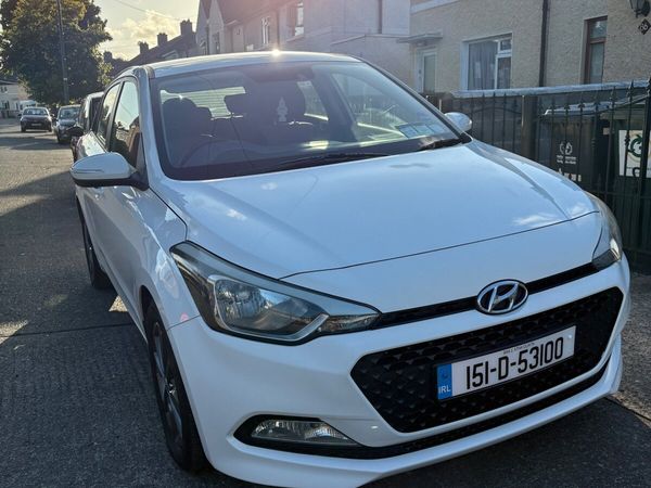 Hyundai i20 Hatchback, Petrol, 2015, White