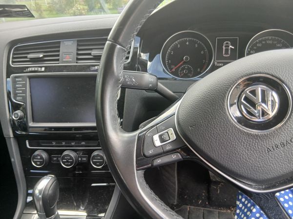 Volkswagen Golf Hatchback, Petrol, 2014, Blue
