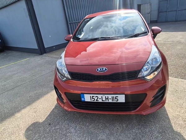 Kia Rio Hatchback, Petrol, 2015, Red