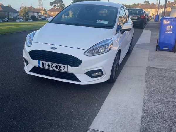 Ford Fiesta Hatchback, Petrol, 2018, White