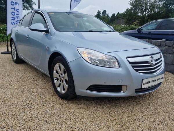 Vauxhall Insignia Hatchback, Diesel, 2012, Silver