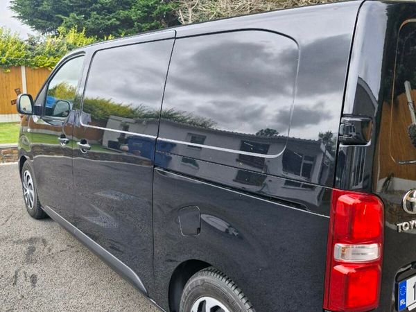 Toyota Proace MPV, Diesel, 2019, Black