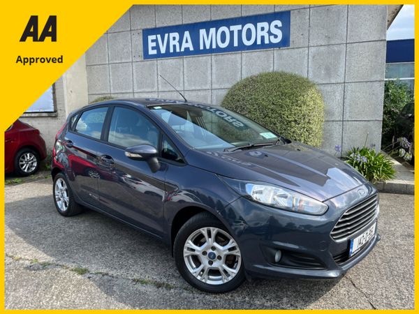 Ford Fiesta Hatchback, Petrol, 2014, Blue