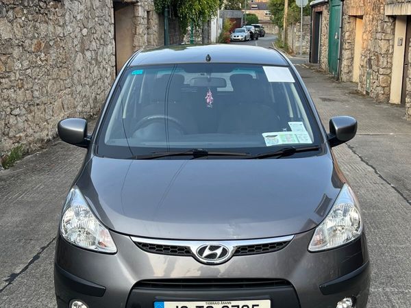 Hyundai i10 Hatchback, Petrol, 2010, Grey