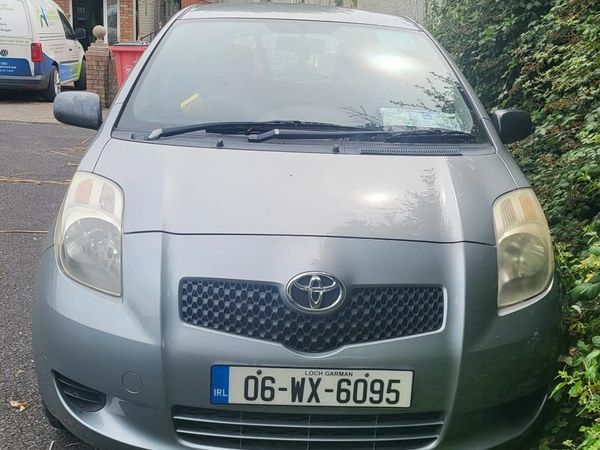 Toyota Yaris Hatchback, Petrol, 2006, Silver