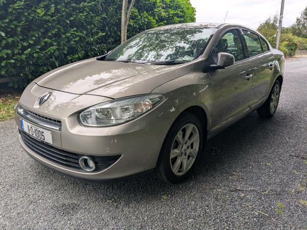 Renault Fluence Saloon, Diesel, 2011, Gold