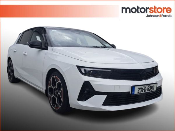 Opel Astra Hatchback, Petrol Plug-in Hybrid, 2023, White