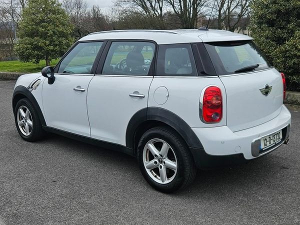 Mini One Estate/Jeep, Diesel, 2012, White