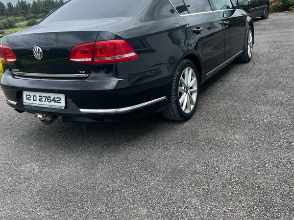 Volkswagen Passat Saloon, Diesel, 2012, Black