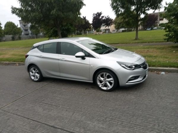 Opel Astra Hatchback, Diesel, 2016, Silver