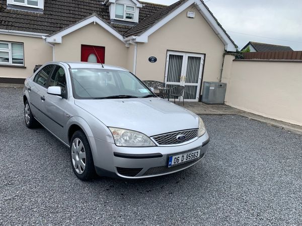 Ford Mondeo Hatchback, Petrol, 2006, Silver