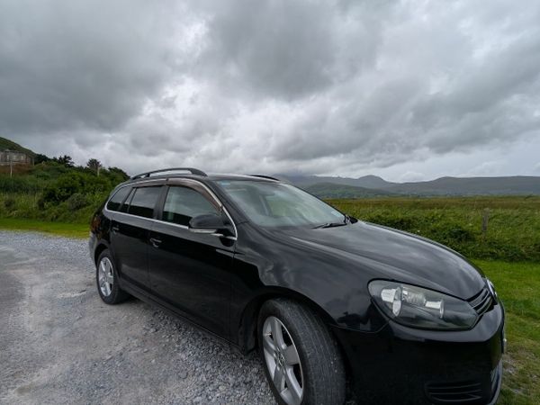 Volkswagen Golf Estate, Petrol, 2012, Black