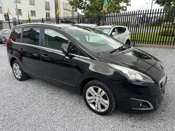 Peugeot 5008 MPV, Diesel, 2015, Black