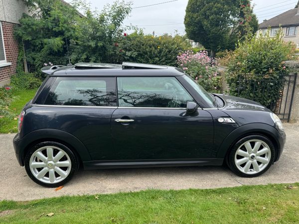 Mini Cooper Hatchback, Petrol, 2008, Black