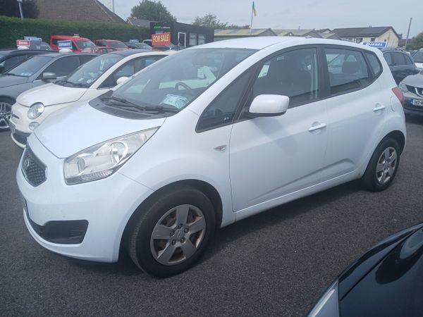 Kia Venga MPV, Diesel, 2014, White
