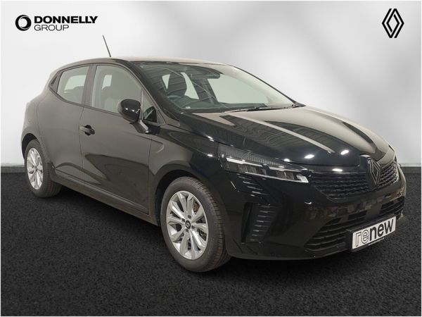 Renault Clio Hatchback, Petrol, 2025, 