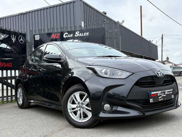 Toyota Yaris Hatchback, Petrol Hybrid, 2024, Black