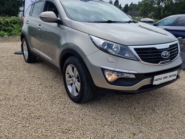 Kia Sportage SUV, Diesel, 2011, Silver