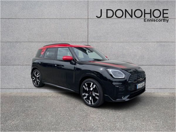 Mini Countryman SUV, Electric, 2024, Black