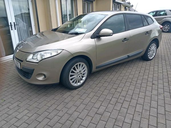 Renault Megane Estate, Diesel, 2012, Gold