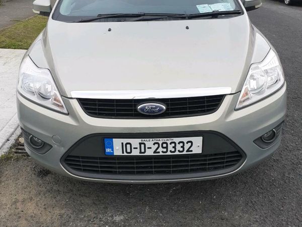 Ford Focus Estate, Diesel, 2010, Gold