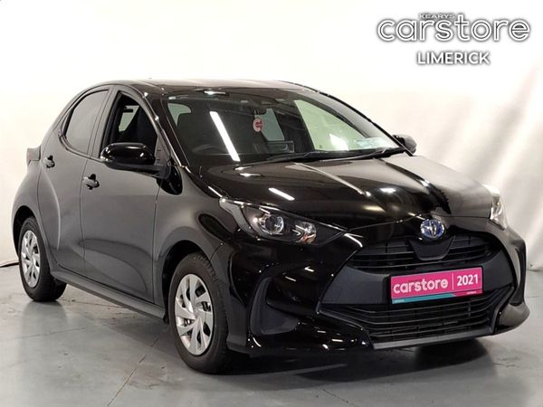 Toyota Yaris Hatchback, Petrol, 2021, Black