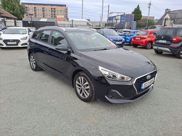 Hyundai i30 Estate/Jeep, Petrol, 2020, Black