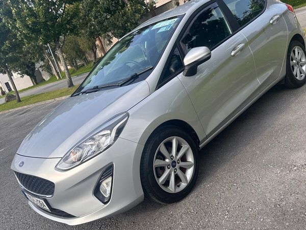 Ford Fiesta Hatchback, Petrol, 2017, Grey