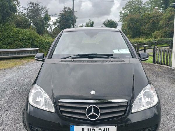 Mercedes-Benz A-Class Hatchback, Diesel, 2011, Black