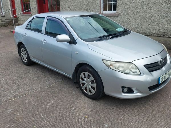 Toyota Corolla Saloon, Petrol, 2008, Silver