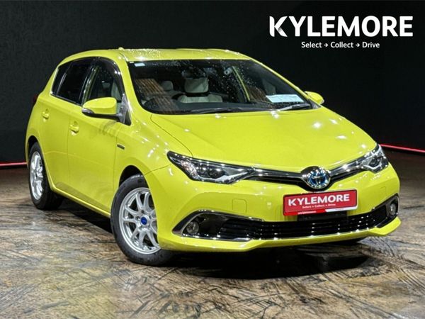 Toyota Auris Hatchback, Petrol Hybrid, 2016, Yellow