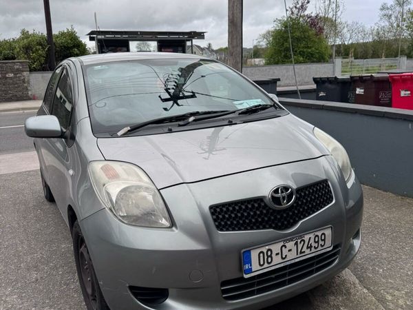 Toyota Yaris Hatchback, Petrol, 2008, Silver