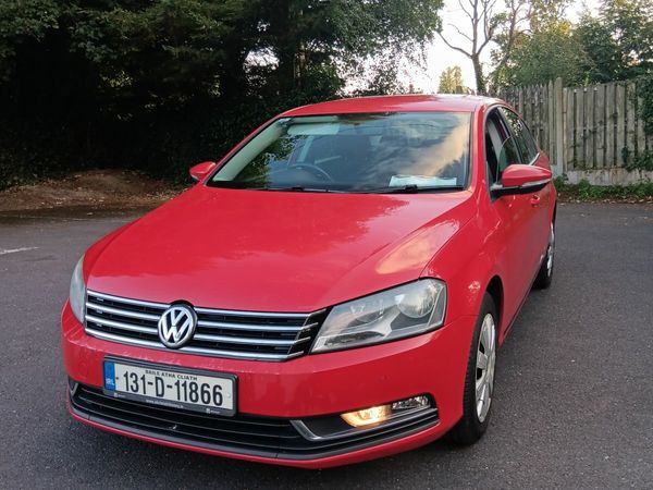 Volkswagen Passat Saloon, Diesel, 2013, Red